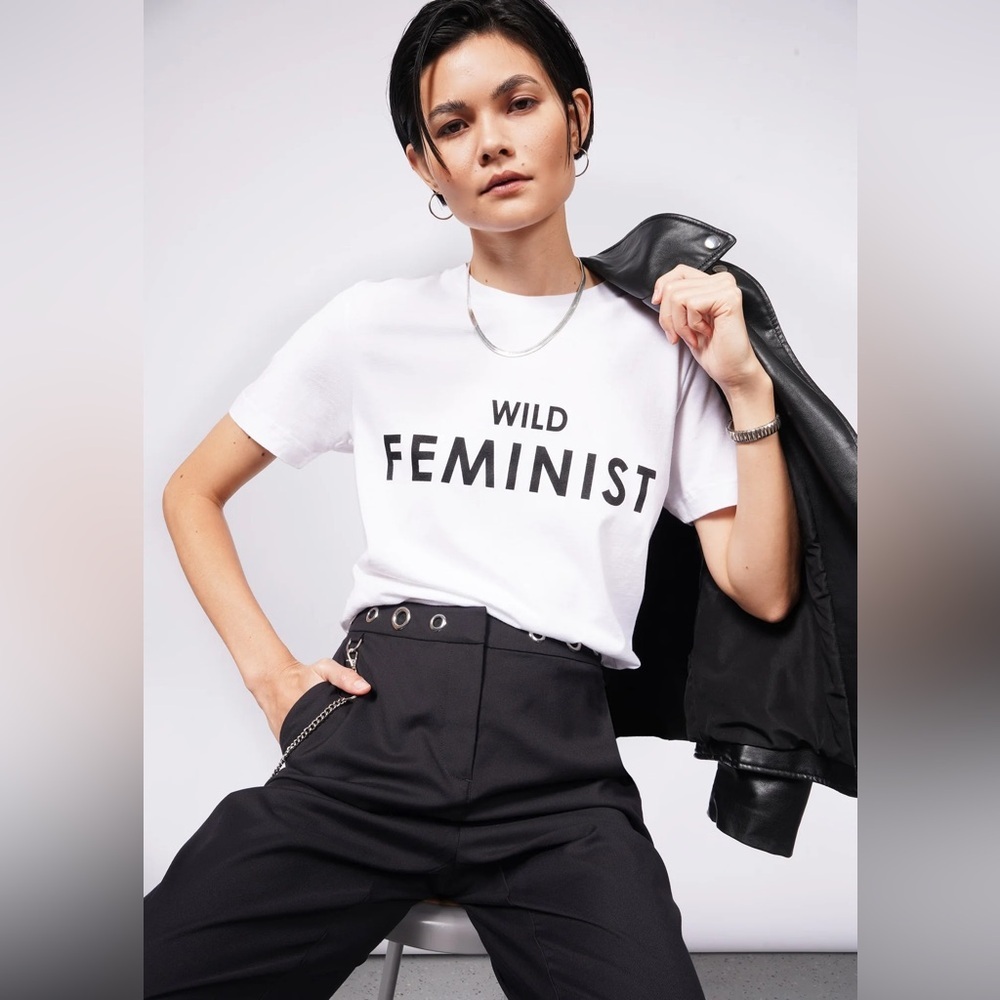 NWT Large Wildfang White 'Wild Feminist' Short Sleeve Tee